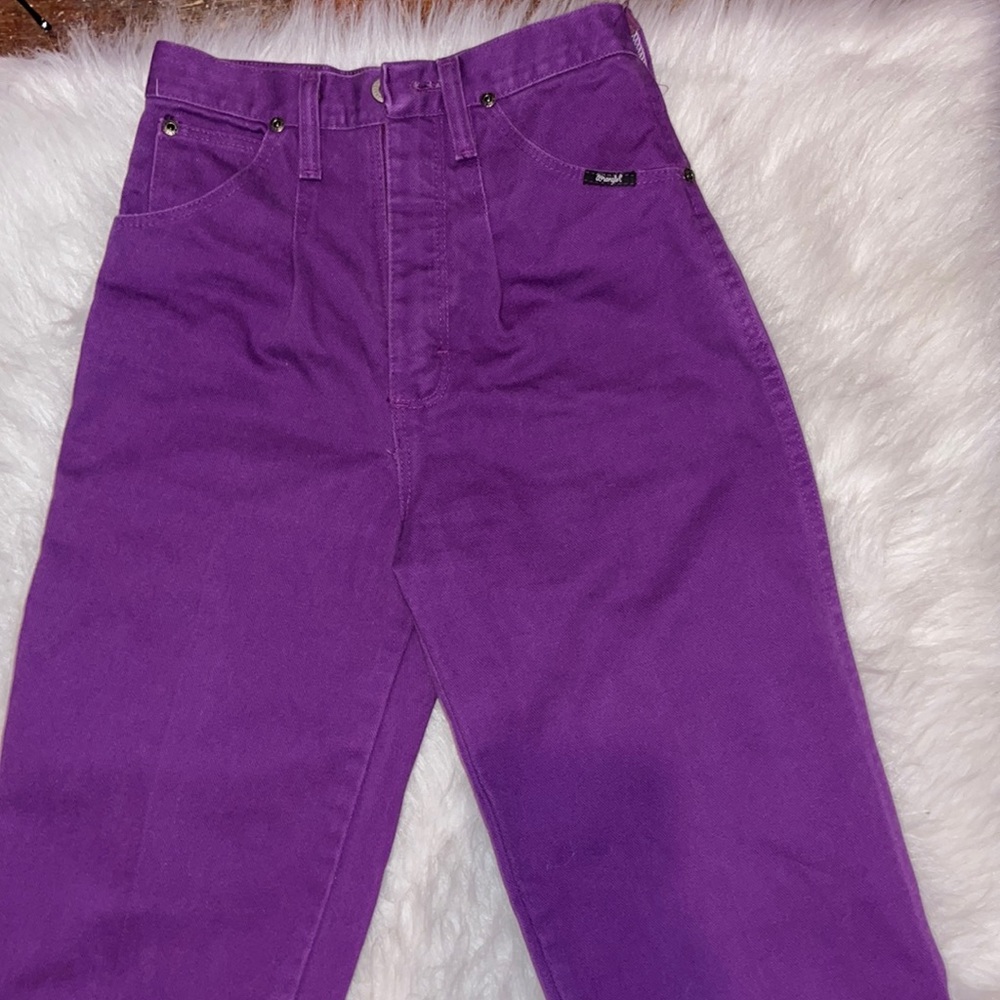 Vintage wranglers size 24x36. Beautiful vibrant purple!